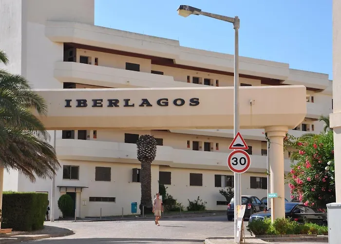 T2 Iberlagos Com Vista De Mar E Acesso Direto A Praia D. Ana